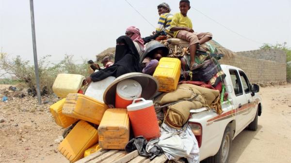 الصليب الأحمر: نزوح 50 ألف يمني في مأرب والحديدة خلال 3 أشهر