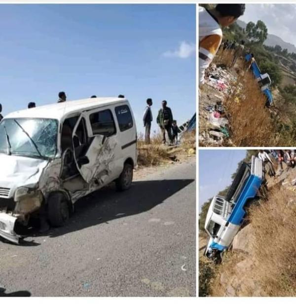 إصابة سائق باص عقب ارتطامه بطقم يقوده قيادي حوثي بسرعة جنونية في إب