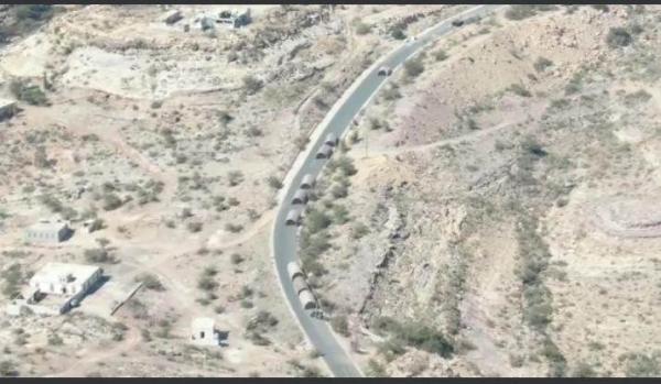الضالع.. مليشيا الحوثي تهجّر سكان قرية يعيس بمريس وتجبرهم على نصب خيام في الخط العام كدروع بشرية