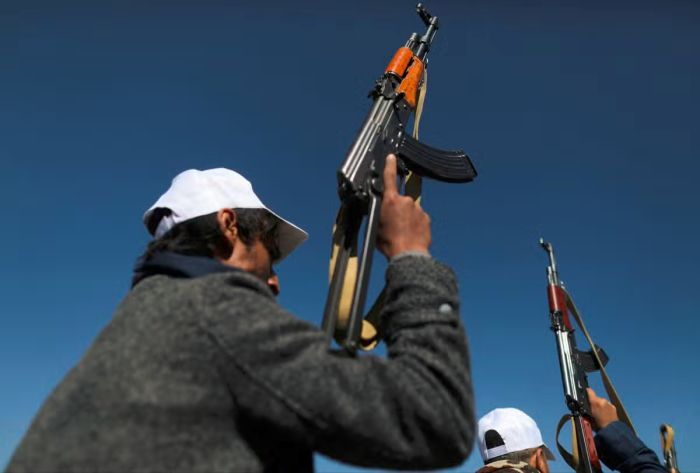 مسلحون حوثيون يقتلون مواطنين في صنعاء رفضا دفع إتاوات
