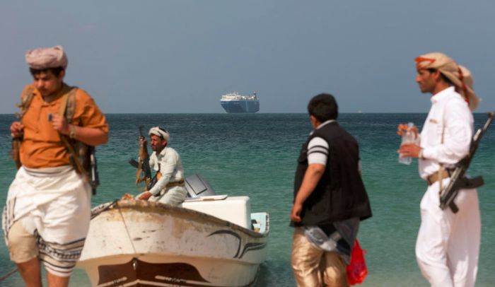 سفينة تبلغ عن حادث جديد جنوب غربي اليمن مع عودة سفينة التجسس الإيرانية إلى البحر الأحمر