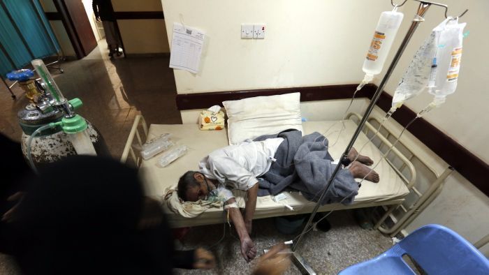 تقرير أممي: 20 ألف حالة إصابة بالكوليرا في مناطق سيطرة الحوثيين