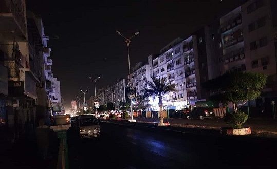 عدن.. ارتفاع انقطاع الكهرباء لأكثر من 15 ساعة بسبب نفاد الوقود