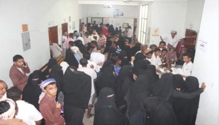تفشٍ واسع للإسهالات المائية في الجراحي واتهامات للحوثيين بنهب المساعدات