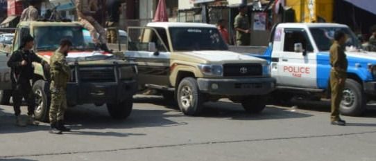 حملة أمنية تضبط عصابة هاجمت مدرسة وأصابت طلاباً ومعلماً بتعز