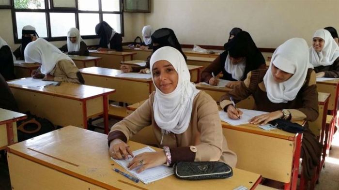 تجريف التعليم.. كيف أصبح خريجو الثانويات العامة بديلاً للمعلمين المؤهلين في اليمن؟ (تقرير)