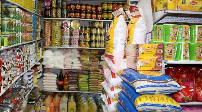 أسعار السلع ووجبات المطاعم تعود للارتفاع في عدن وسط غياب الرقابة