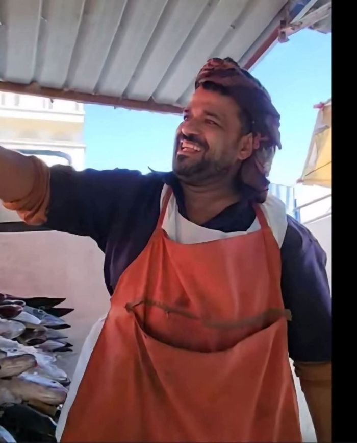 مقتل بائع اسماك في ظروف غامضة وسط البيضاء