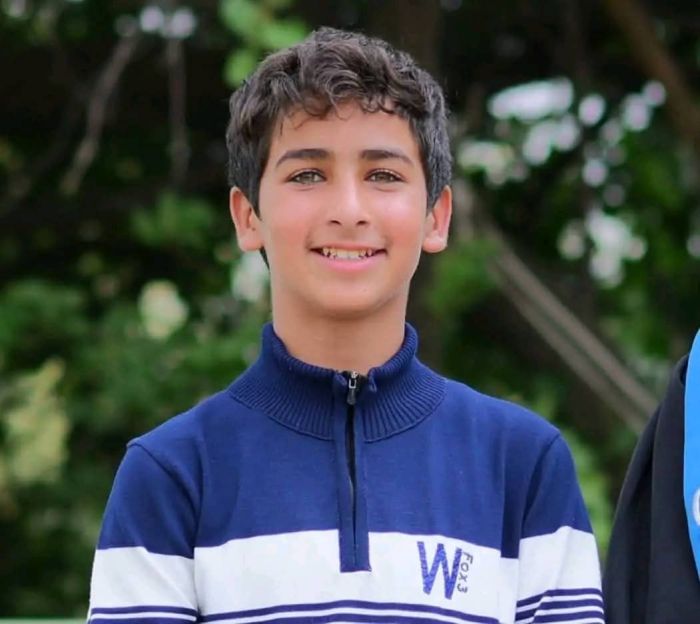 مدير مدرسة يحول الإذاعة المدرسية إلى منصة إذلال لطالب بسبب والده المختطف لدى الحوثيين