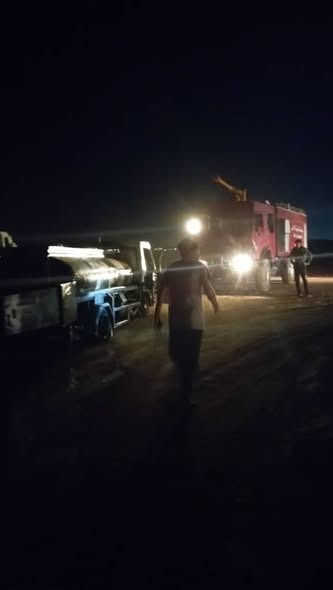إخماد حريق نشب بسيارة نقل محروقات في مطار عتق الدولي بشبوة