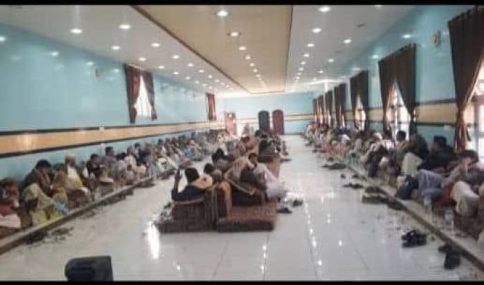 أهالي عصِر بصنعاء ينتفضون ضد تعسفات "هيئة الأوقاف" الحوثية