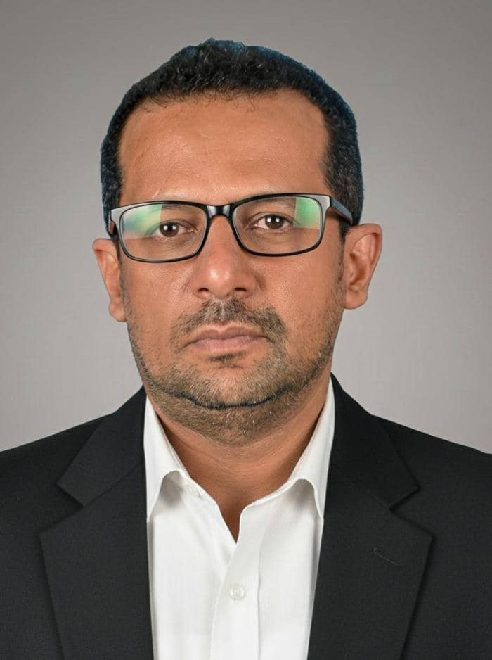 قلق الحوثي على وقع مآلات سقوط نظام علي خامنئي