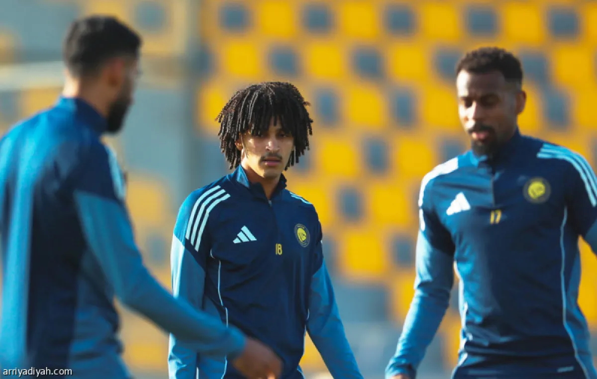 النصر يواجه ضمك: جيسوس يستدعي الجابر الشاب ويستبعد ويسلي والعمري