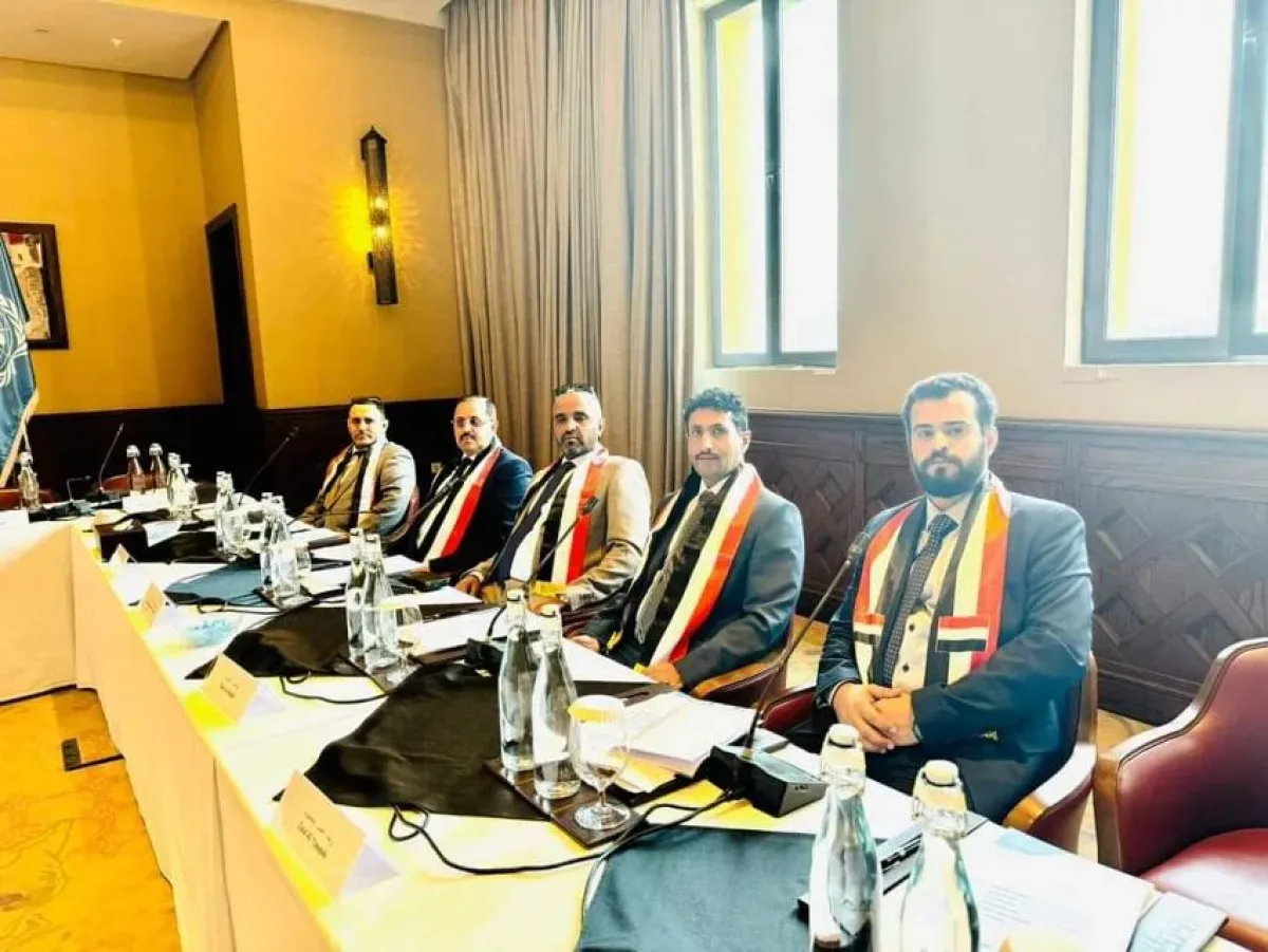 وفد الحكومة الشرعية يتجه إلى الأردن لاستئناف مفاوضات الأسرى مع مليشيا الحوثي