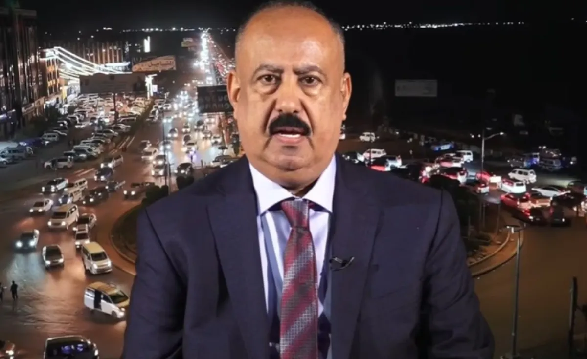 وزير النقل: إعلان نتائج مراجعة أسعار تذاكر الطيران الأسبوع المقبل وتوسعات بموانئ اليمن