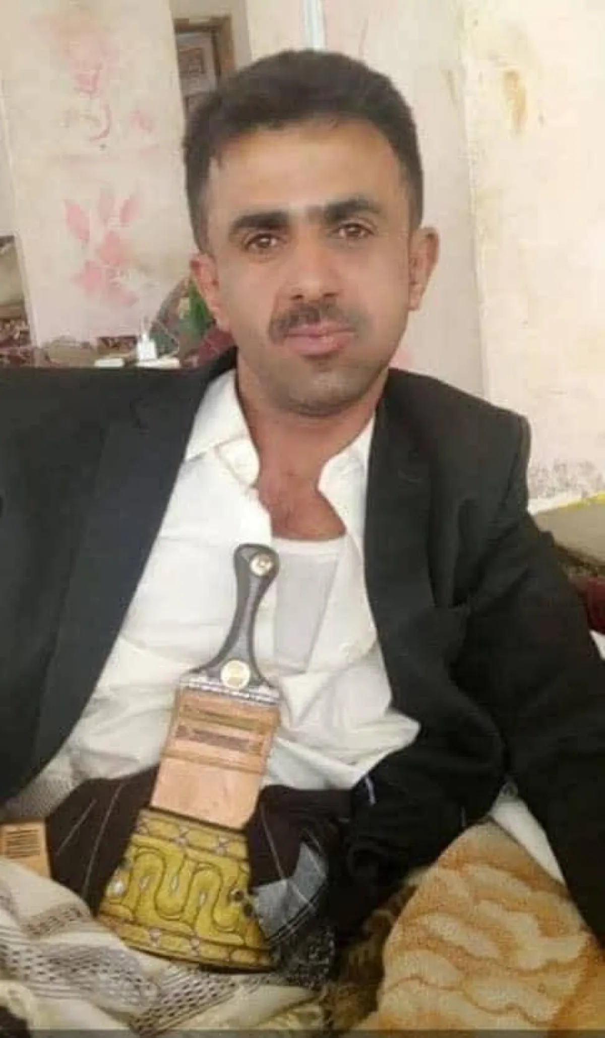 مزارعون ينكلون بطفل في الحديدة وآخرون يقتلون شاباً في البيضاء