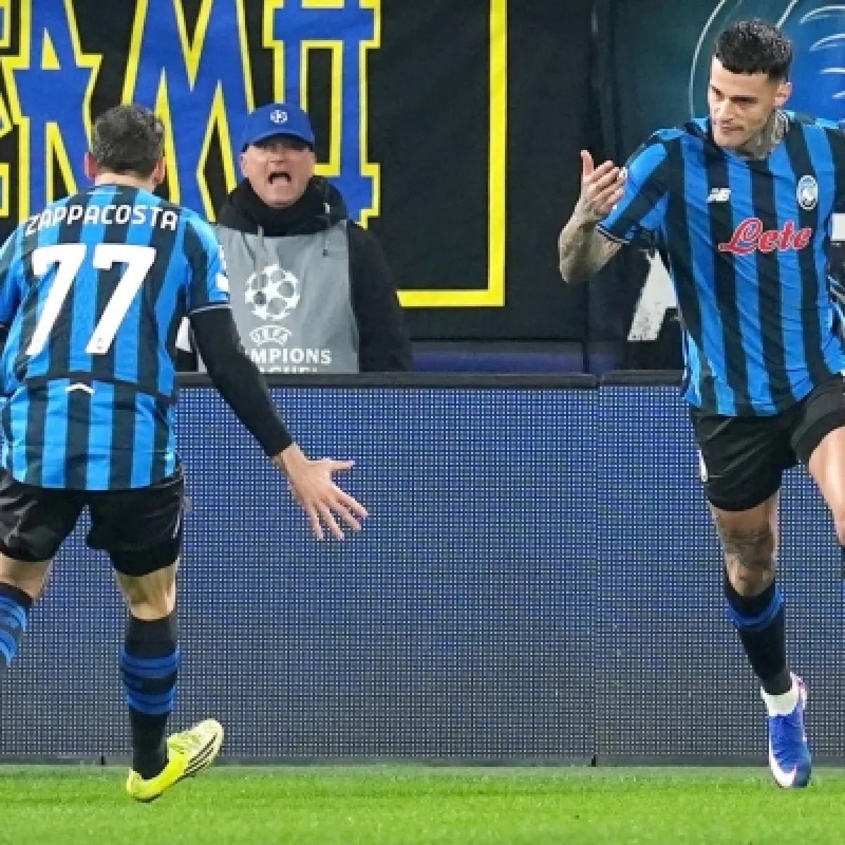 أتالانتا يطيح بدورتموند بركلات الحسم ويتأهل لثمن نهائي الأبطال