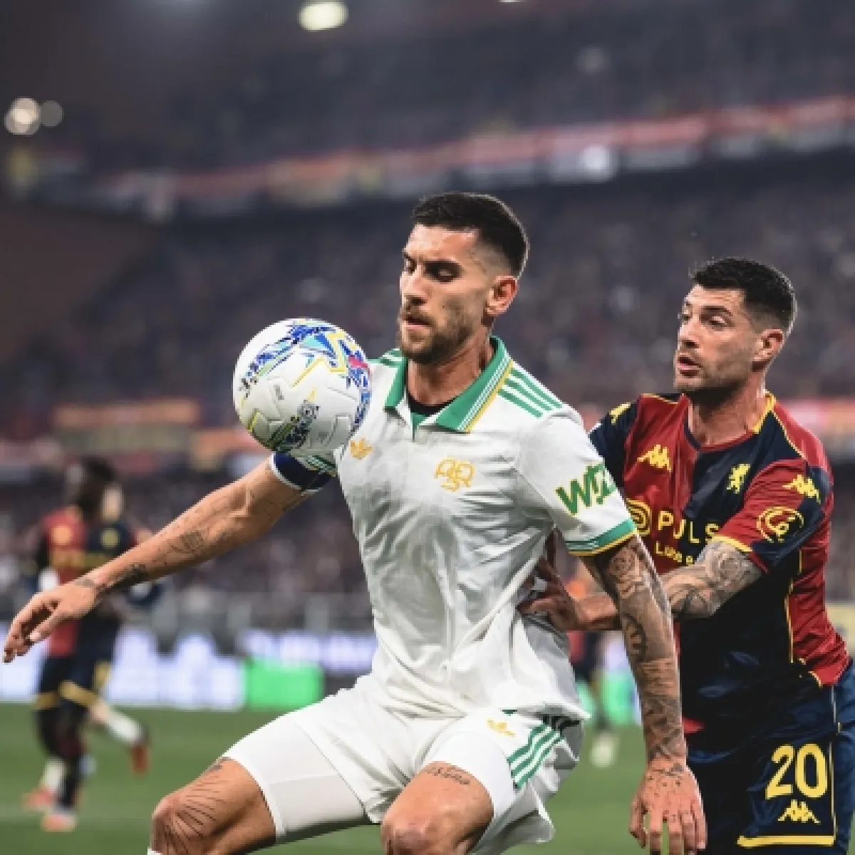 جنوى يُسقط روما ويُعقد مهمته في سباق دوري الأبطال