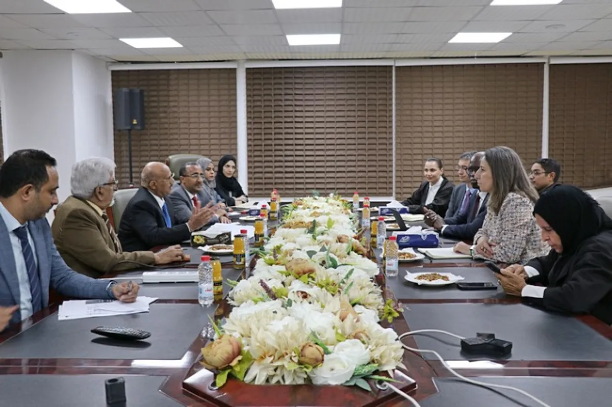 لقاء موسع بين البنك المركزي اليمني والبنك الدولي لمناقشة الإصلاحات ومكافحة الفقر