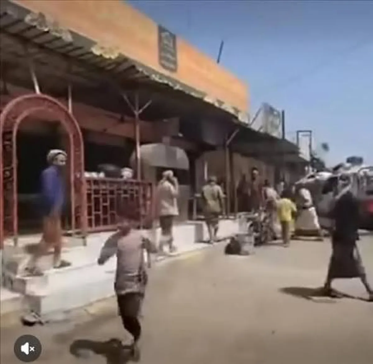 لحج.. مقتل ركن استخبارات اللواء الخامس دعم وإسناد ومسلح آخر في اشتباكات مسلح بـ"ردفان"