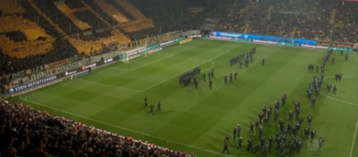 تحقيق ألماني: شغب يقتحم مباراة بدوري الدرجة الثانية