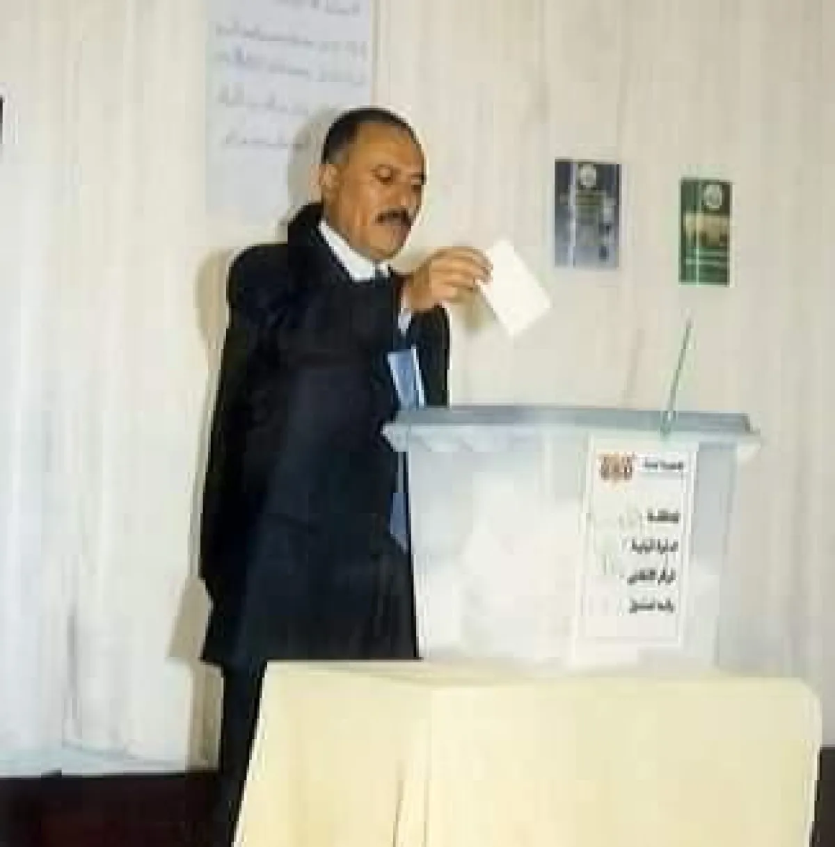 الديمقراطية في اليمن… مسار دولة أُجهضه السلاح