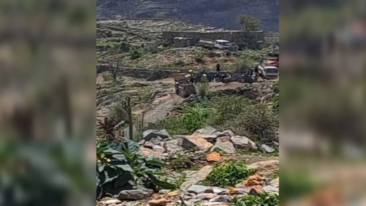 حجة.. حملة عسكرية حوثية تفرض حصاراً على احدى قرى بمديرية المفتاح وتختطف وجهاء قبليين