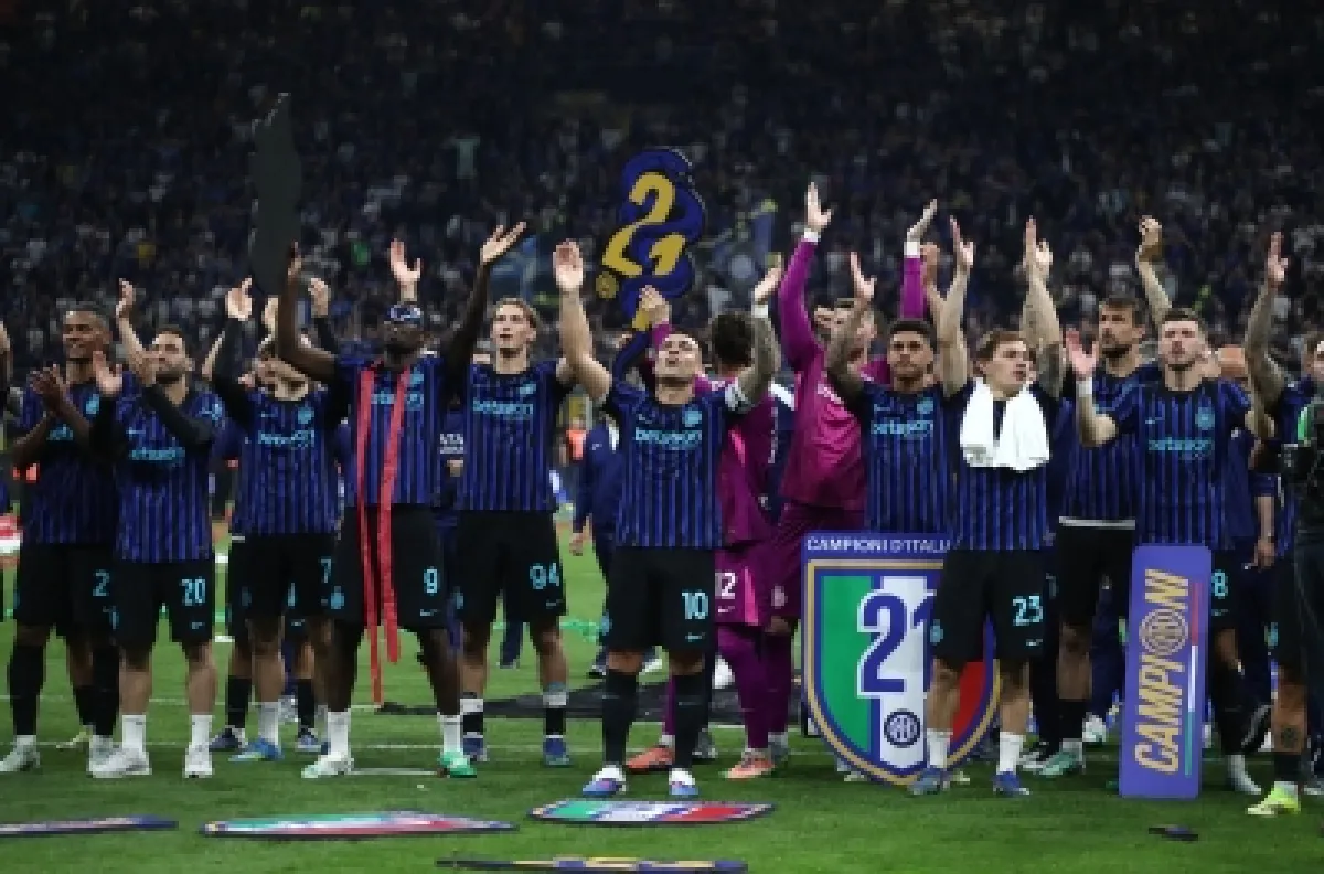 إنتر ميلان يحصد لقب الدوري الإيطالي للمرة 21