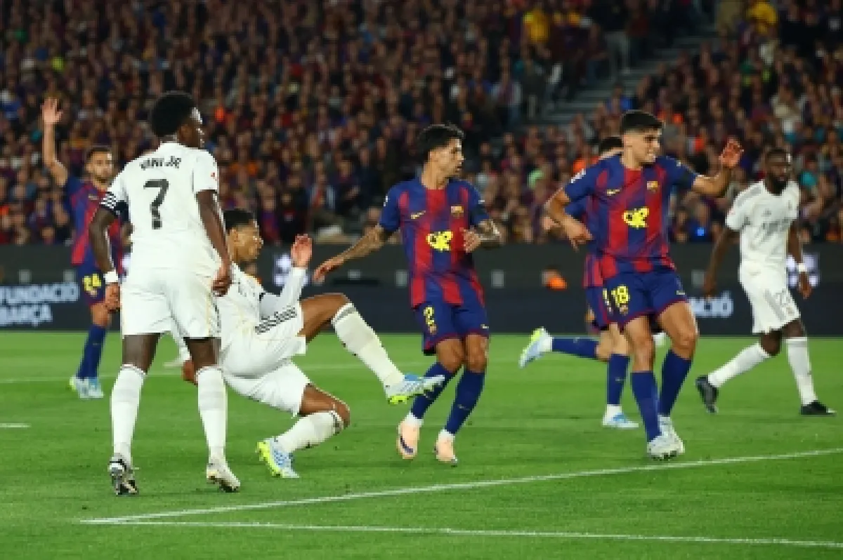 برشلونة يحسم الليجا للمرة 29 بثنائية في الكلاسيكو