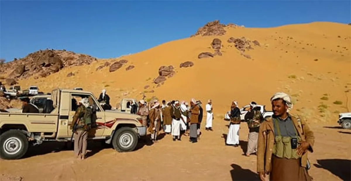انتفاضة "دهم" بالجوف.. القبائل تحاصر مصالح الحوثي وتتوعد بـ"الخيار العسكري"