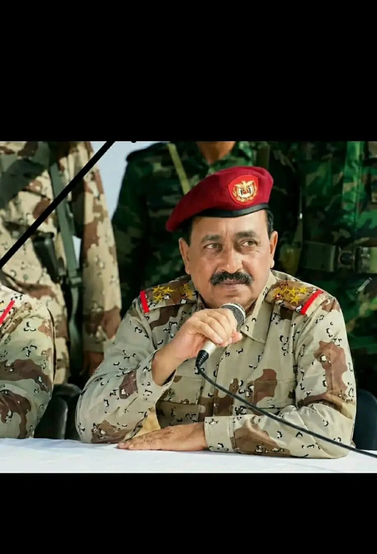 صنعاء.. العثور على شيخ قبلي مقتول داخل سيارته في مديرية سنحان