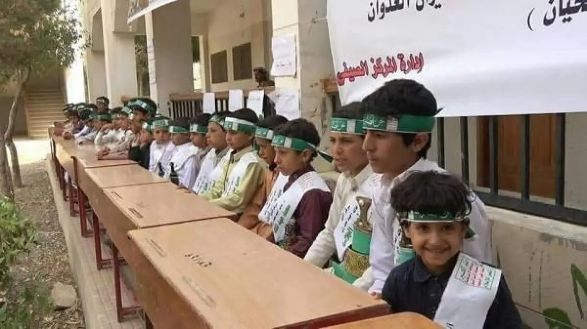 مليشيا الحوثي تلغي عملياً دور المجالس المحلية وتكلف عُقّال الحارات بمهامها وتفرض عليهم حشد الأطفال للدورات الصيفية