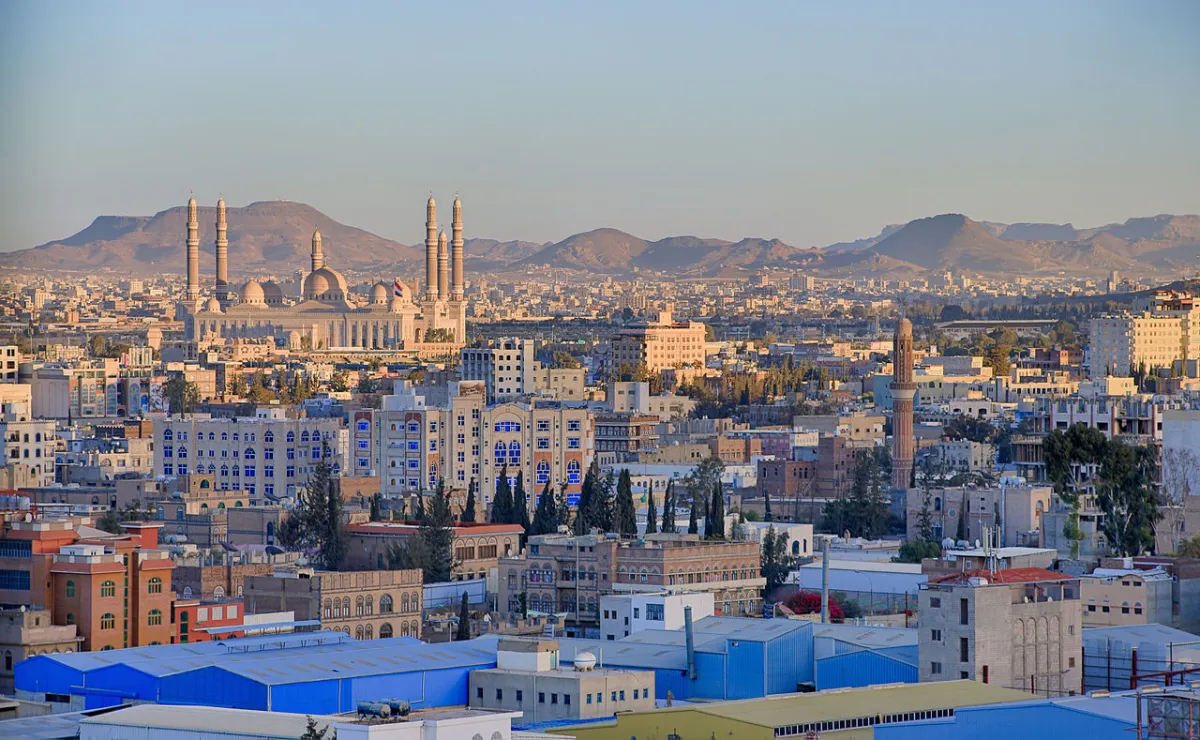 حملة حوثية تغلق عدداً من الشاليهات والمنشآت الترفيهية بصنعاء