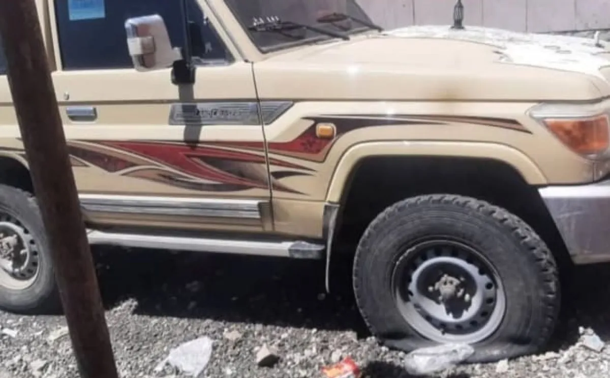 انفجار عبوة ناسفة يستهدف سيارة شيخ قبلي شمالي إب