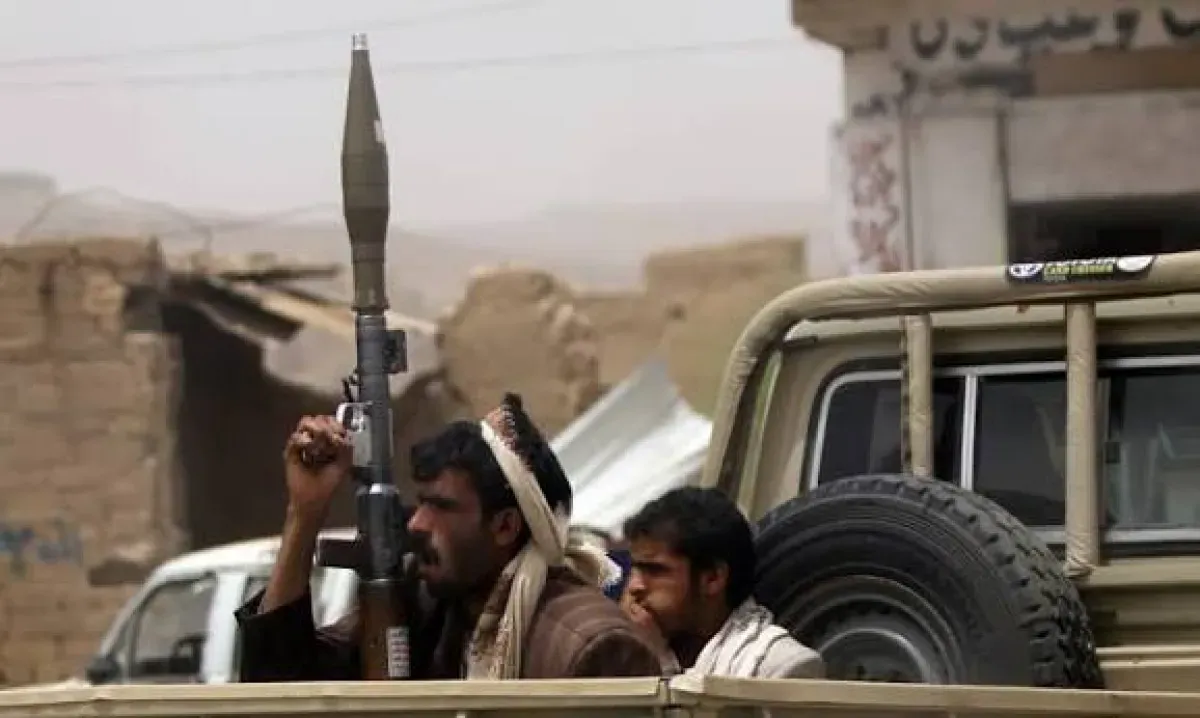 Houthi Militiamen Storm Home, Assault Citizen in Ibb