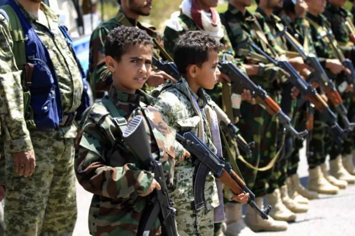 Houthi Militia Imposes Sectarian Activities on Educational Calendar Amidst Collapsed Education System