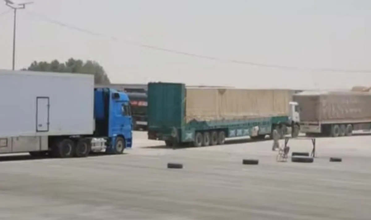 ارتفاع غير مسبوق في جمارك الطحين والزيوت عبر منفذ شحن يلوح بموجة غلاء جديدة في اليمن