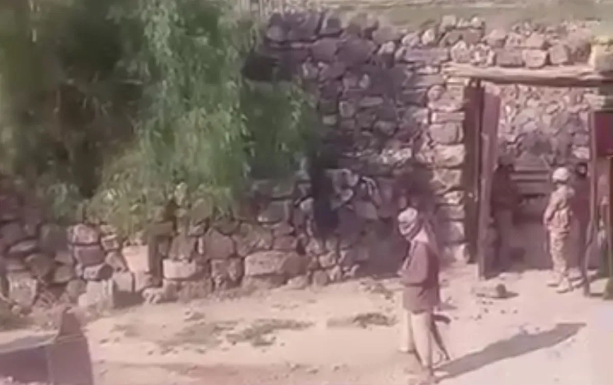 Houthi Forces Besiege Bani Shran Area Amid Drone Activity