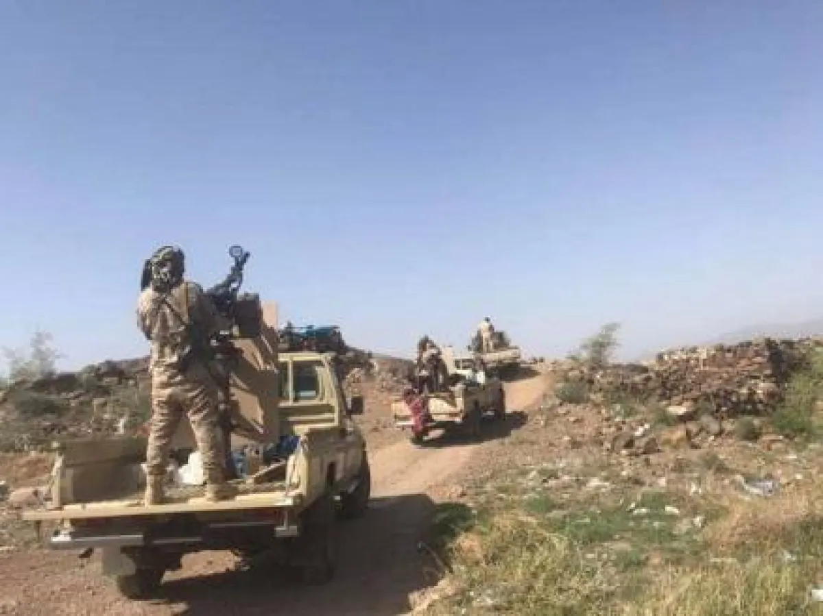 إصابة أربعة جنود في صفوف القوات الحكومية بقصف حوثي شمالي الضالع