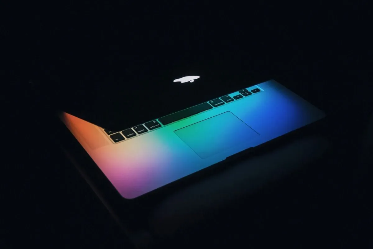 آبل تتخلى عن شرائح M6 Pro و Max وتركز على M7 ثورة الذكاء الاصطناعي