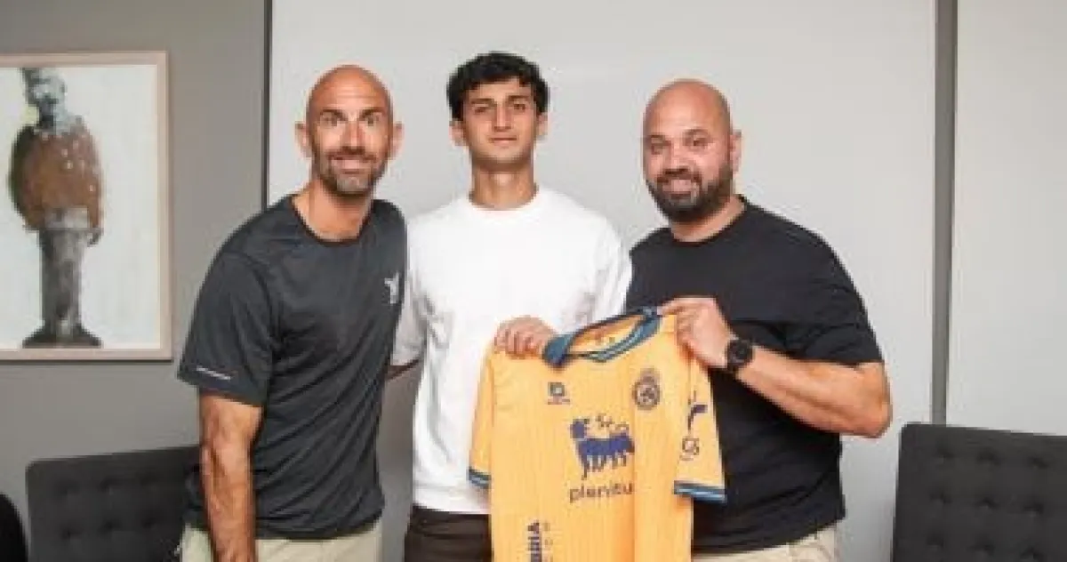 راسينج سانتاندير الإسباني يضم نجم منتخب الشباب المصري محمد هيثم