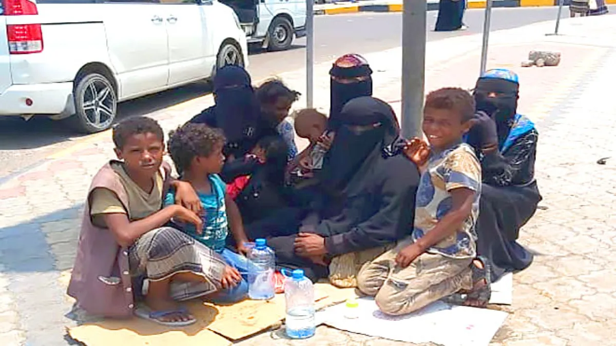 بين الحاجة والاحتراف.. الأزمة المعيشية تعيد تشكيل ظاهرة التسول في عدن وتحذيرات من استغلال الأطفال والنساء