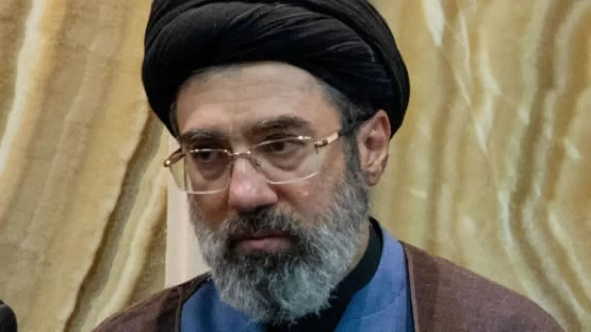 غياب مجتبى خامنئي يطغى على اليوم الثاني من تشييع والده في طهران