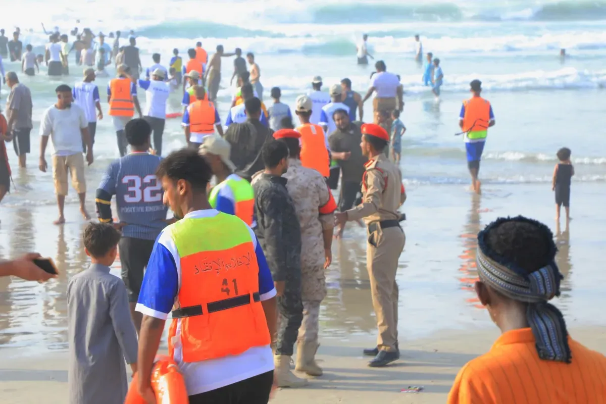 Coast Guard Rescues Four from Drowning During Hadramout Tourist Season