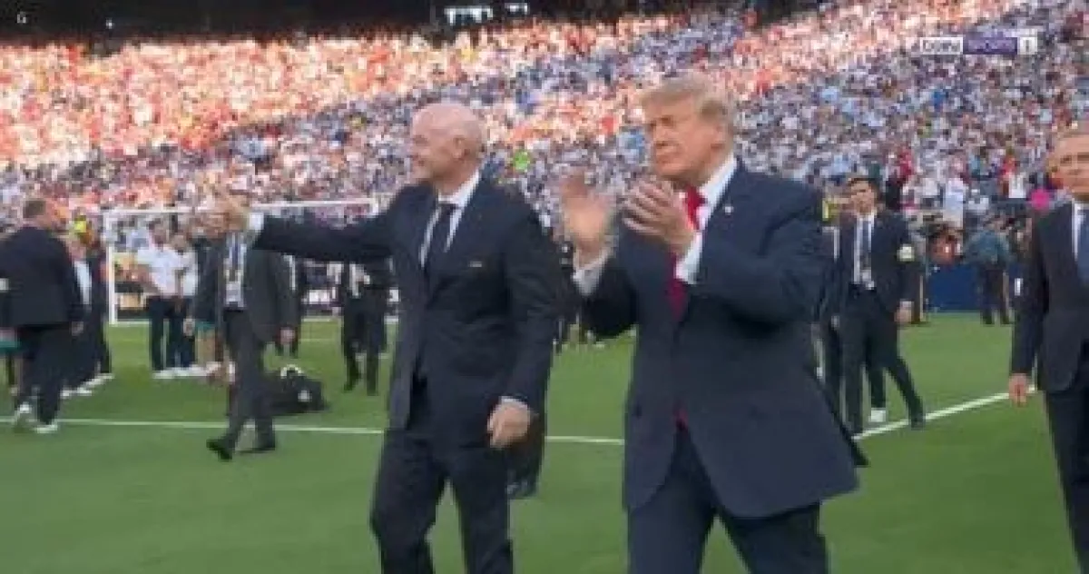 روميرو يتجاهل مصافحة ترامب في نهائي كأس العالم.. الجدل يشتعل