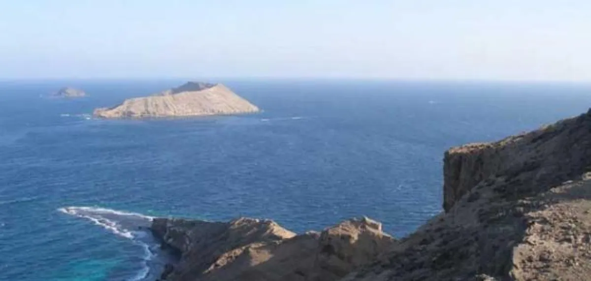 مليشيا الحوثي تعلن حظر الملاحة البحرية على السعودية تنفيذا للأجندة الإيرانية