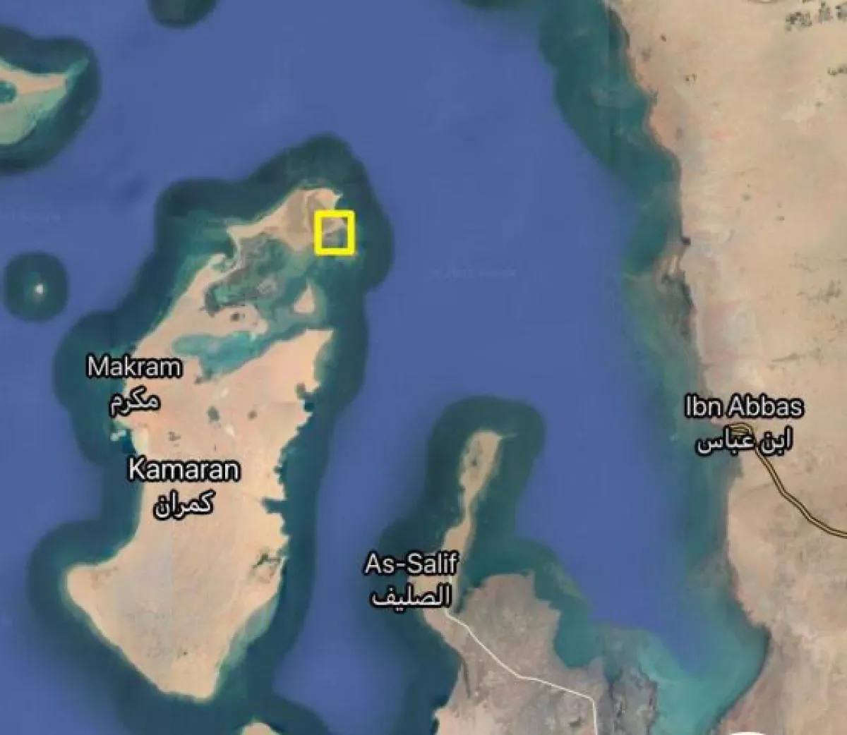 مقتل خبير إيراني وقياديين حوثيين بغارة دمرت غرفة عمليات ومنصات صواريخ في كمران