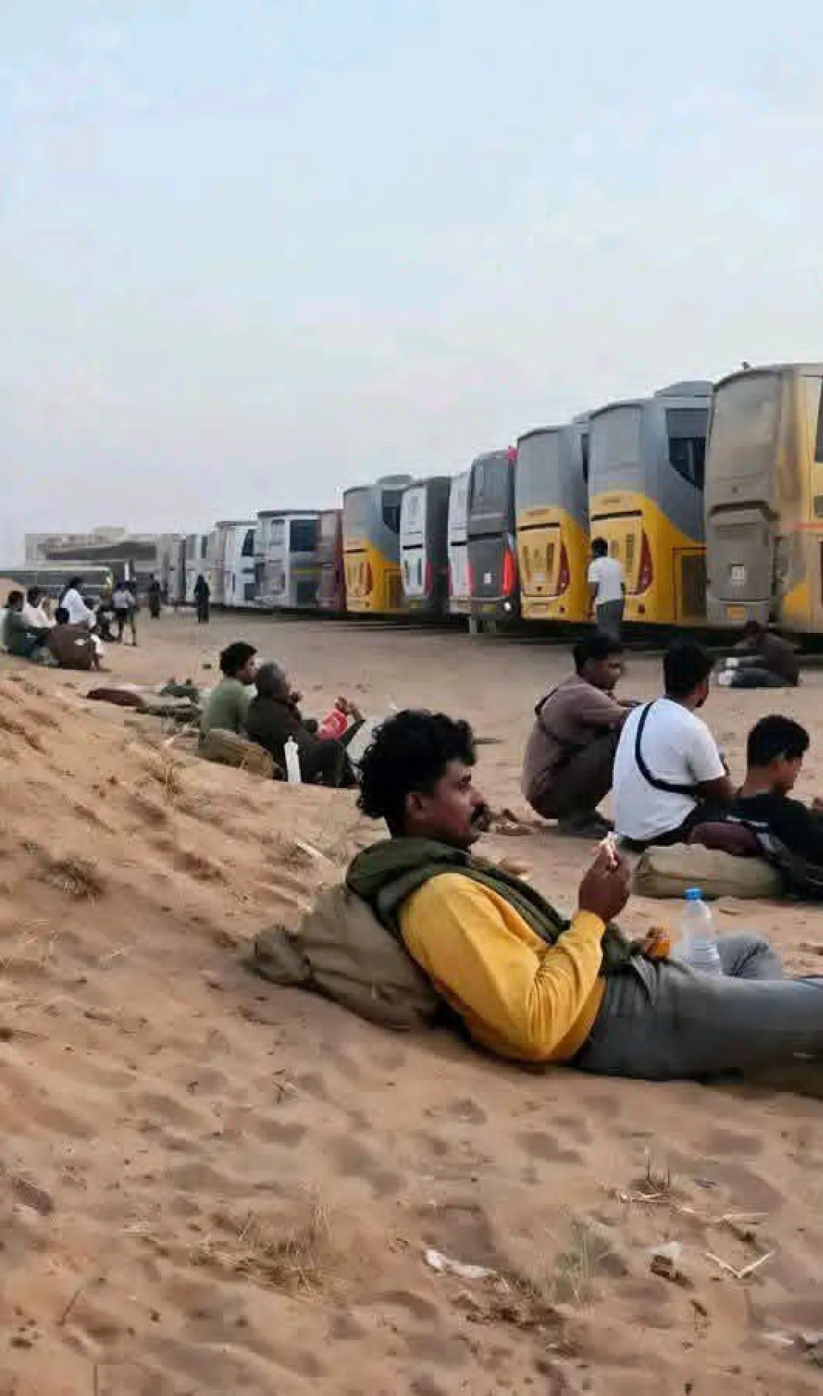معاناة المسافرين عبر منفذ الوديعة تدفع وزير النقل لتشكيل لجنة ميدانية