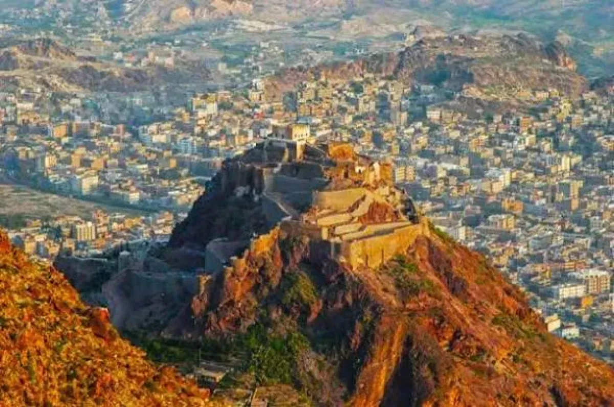 Taiz Government Forces Detect Houthi Movements, Raise Alert Levels