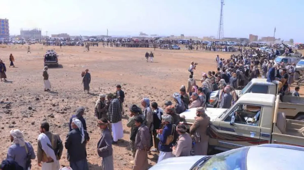 Armed Tribal Gathering in Arhab Denounces Houthi Abuses, Demands Security Leadership Ouster